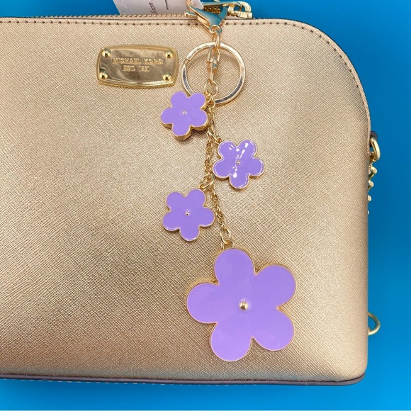 🖤🤍 🩷💜 Designer-Inspired Enamel Flowers Keychain/ Purse/Bag Charm Double-Sided - Picture 1 of 17